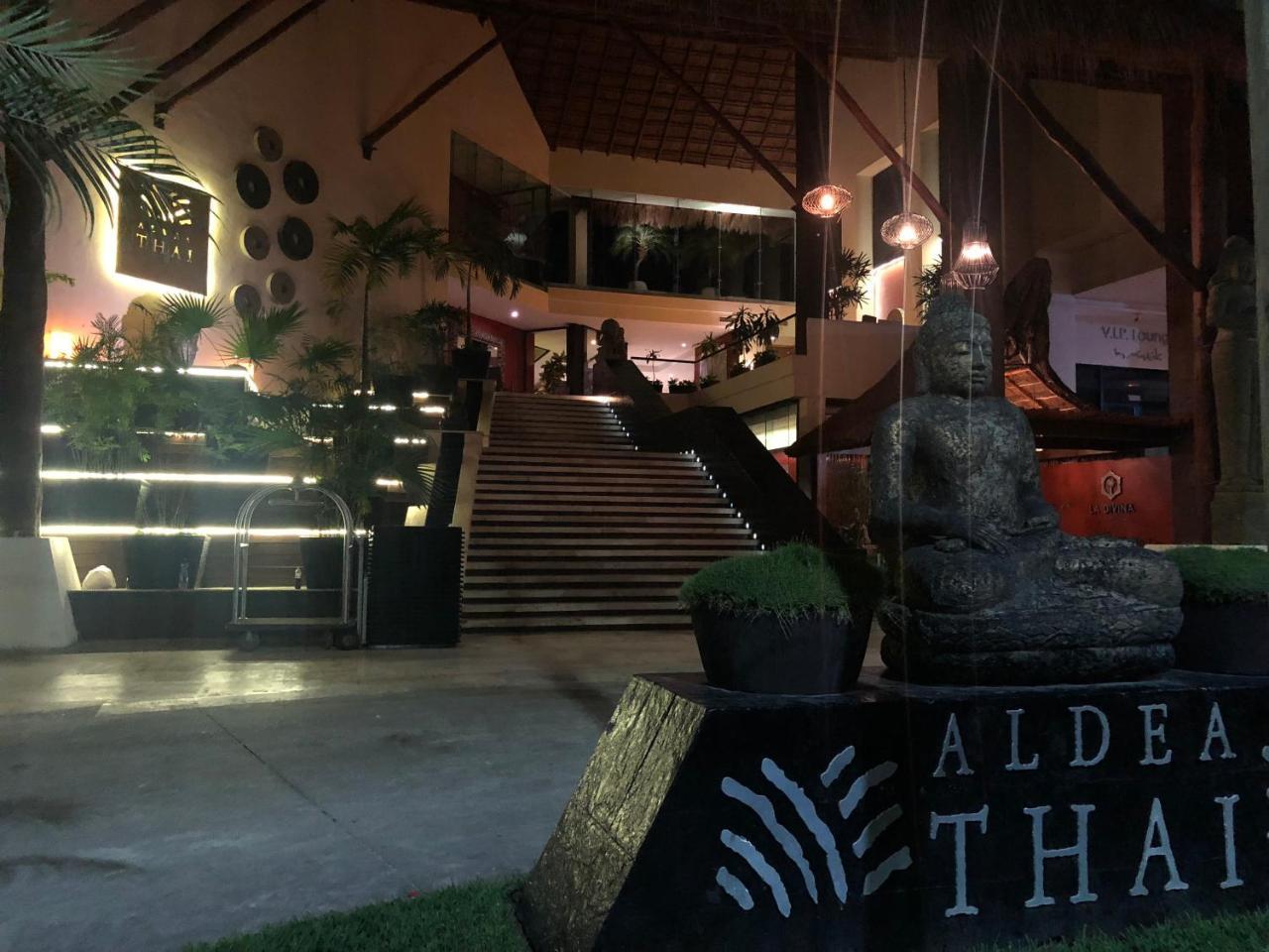 Aldea Thai By Blue Oceanfront Playa del Carmen Kültér fotó